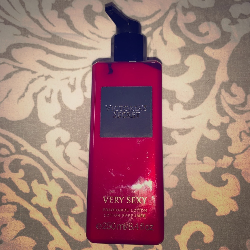 Victoria’s Secret Very Sexy Lotion